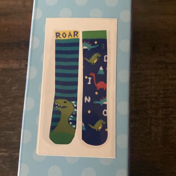 Totes slipper socks. NIB. Sizing for 3-6 yo - Picture 3 of 4